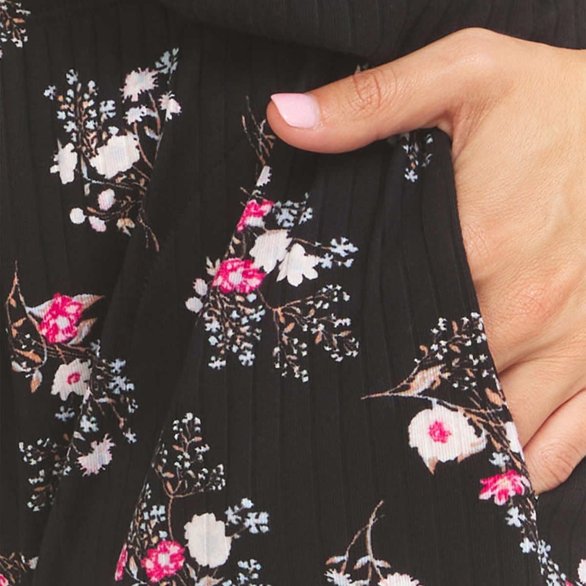 Flora Nikrooz Women 2-piece Super Soft Pajama Set - Image 3