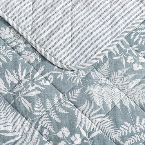 Image of Eddie Bauer - King Quilt Set, Reversible Cotton Bedding with Matching Shams, Wildflower Inspired Home Decor with Stripe Reverse (Fern Garden Green, King)