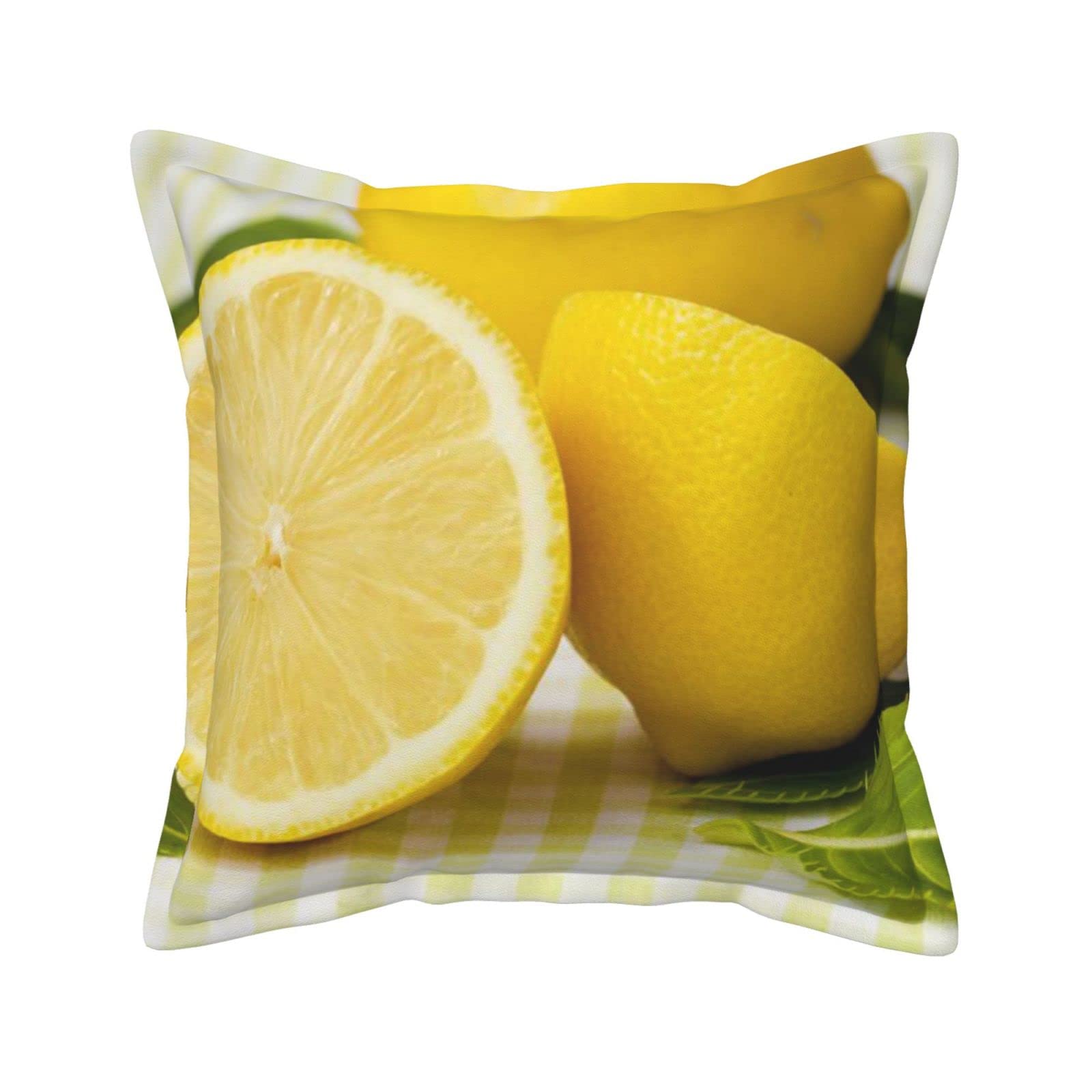 Housse de coussin cuir jaune pour raviver un canapé fatigué et décorer le salon