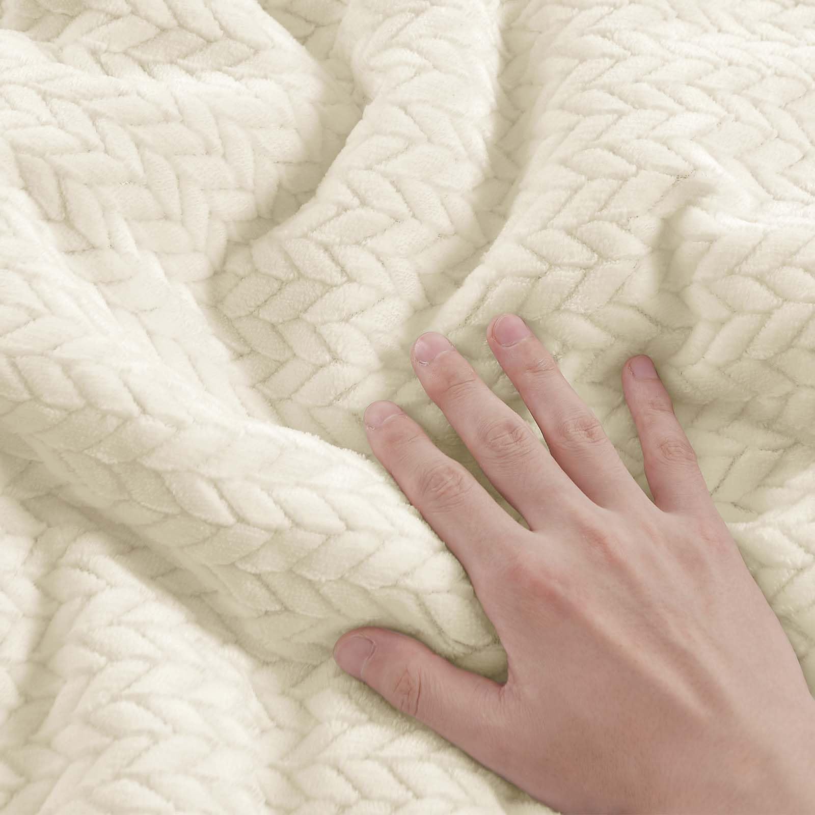 Flannel Fleece Twin Comforter Set - Furry Beige Leaves Pattern Faux Fur Bed Set, Winter Ultra Soft Fuzzy Comfort Set, Velvet Bedding Set for Bed with 1 Pillow case