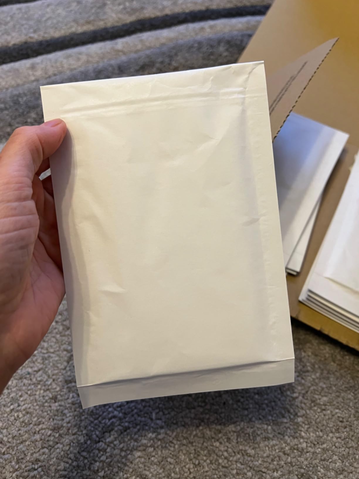 UK SUPPLIES LIMITED 100 Bubble Padded Envelopes with Peal & Seal Ideal