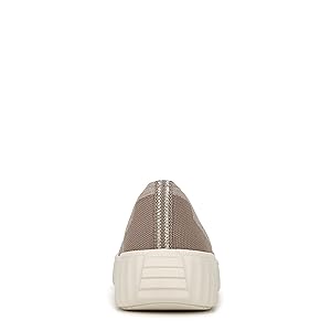 さとページ Amazon.com | BZees Womens Wednesday Comfort Slip On Sneaker