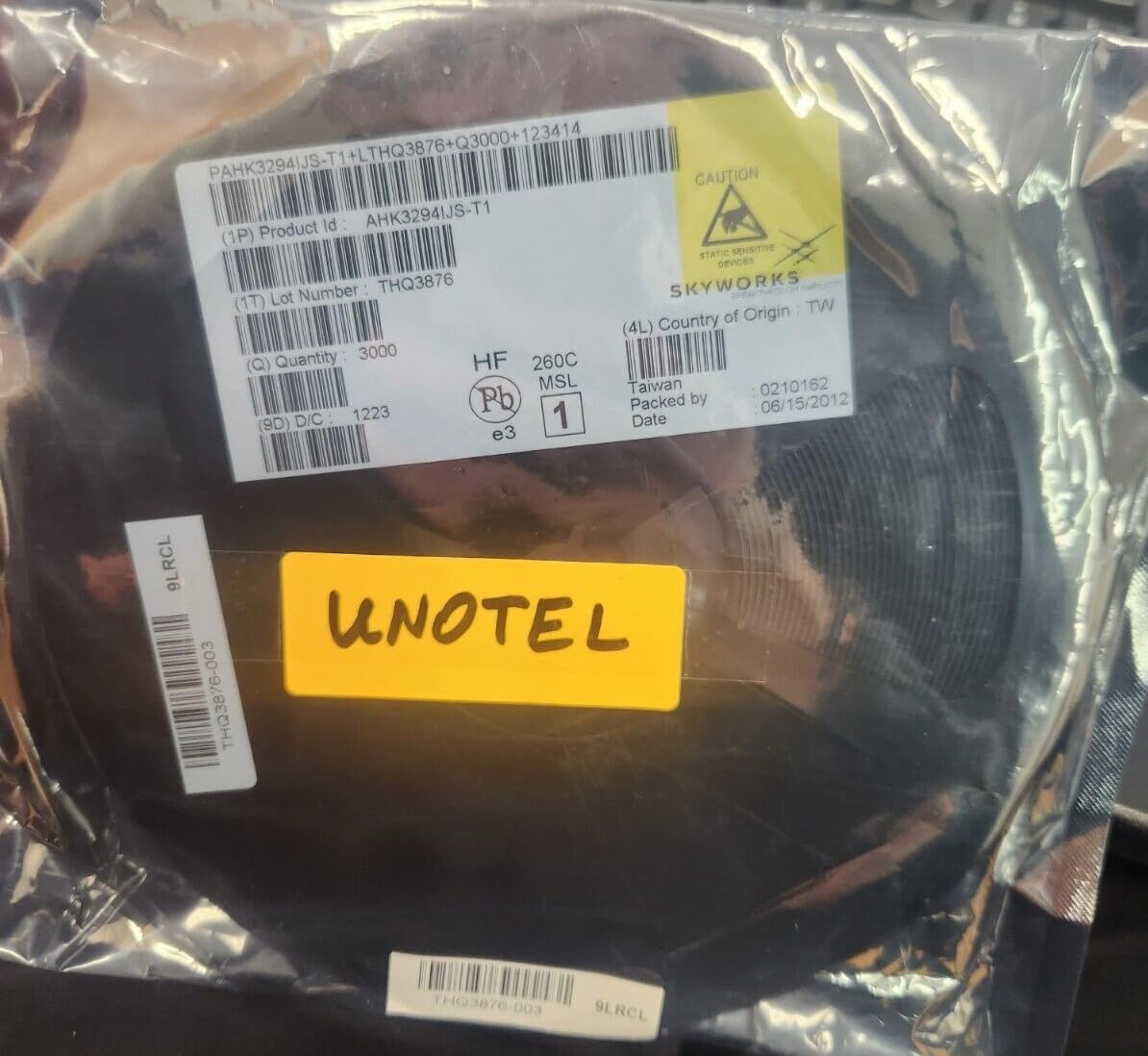 Generic (3,000 PCS) AHK3294IJS-T1 SKYWORKS