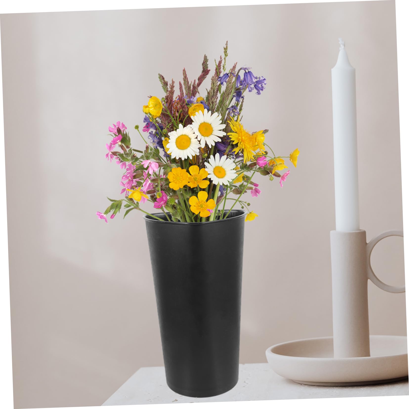 BESTonZON Pflanzkübel Kunststoff Dreieckig Dekorativer Blumenkübel für Zuhause Terrasse Wohnzimmer mit Glatter Oberfläche Strapazierfähig Garten