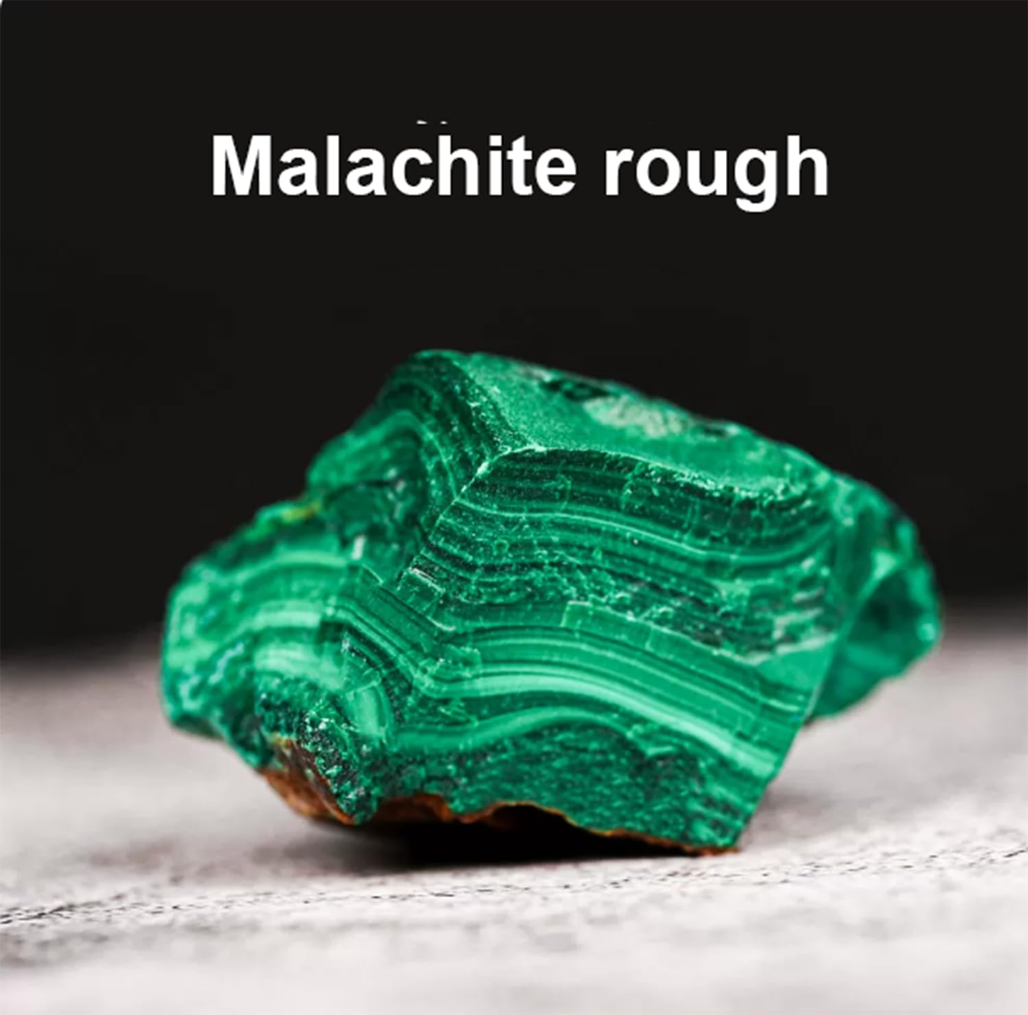 Unregelmäßiger Malachit-Rohstein, natürliche Kristalle, Mineralexemplar