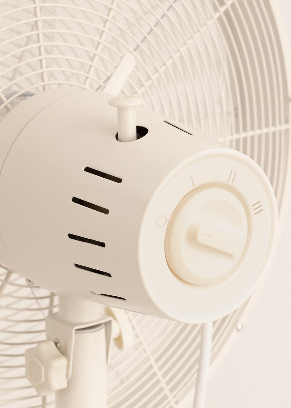CREATE / AIR STAND WOOD/Ventilador de pie oscilante blanco roto / 50W, altura regulable y ajustable, 3 velocidades, sistema de seguridad, Ø40, mortor de cobre