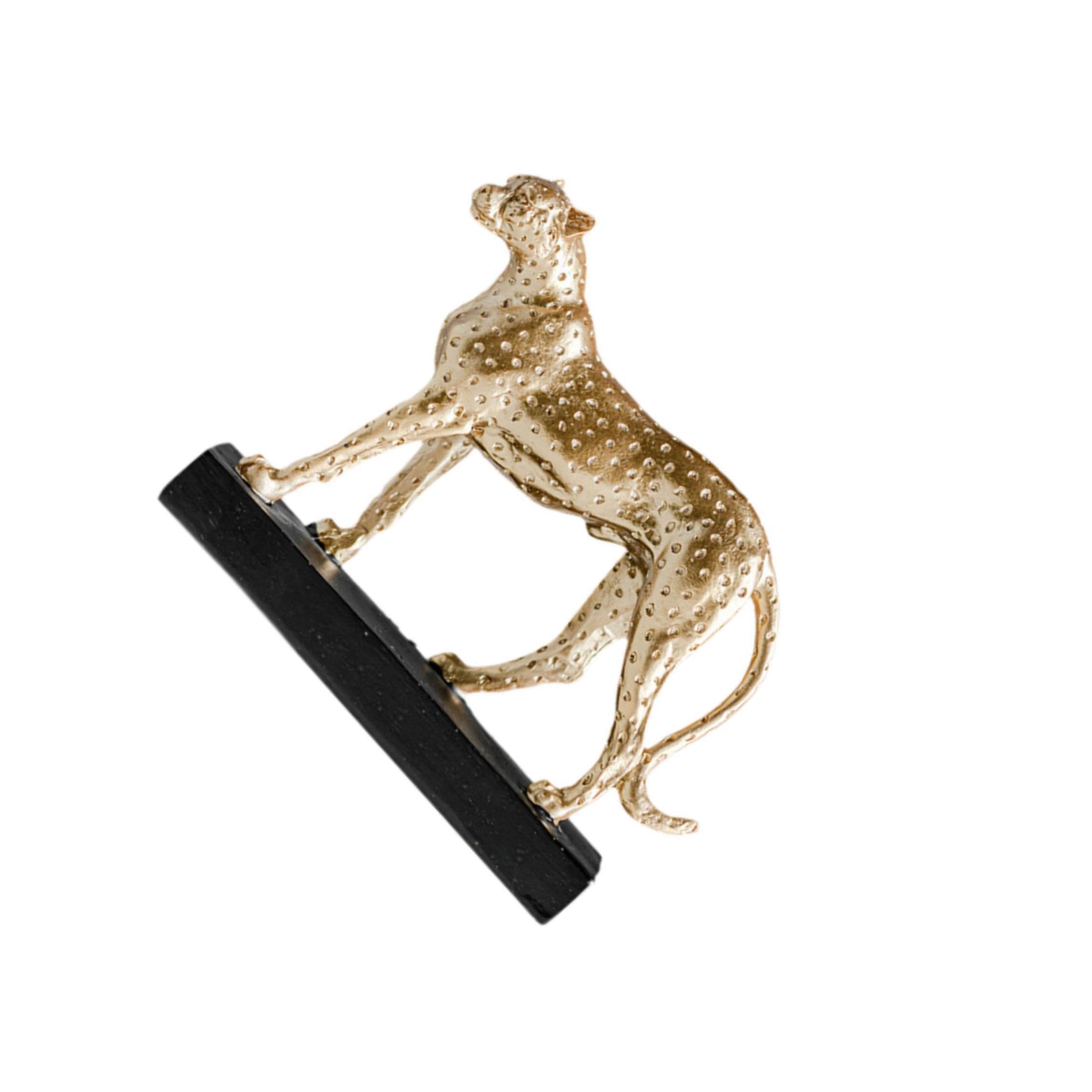 TWISAXC Resin Cheetah Figurine Centerpiece Stylish Desktop Ornament Decoration For Home And Office Beautifully Made Hotel Garden