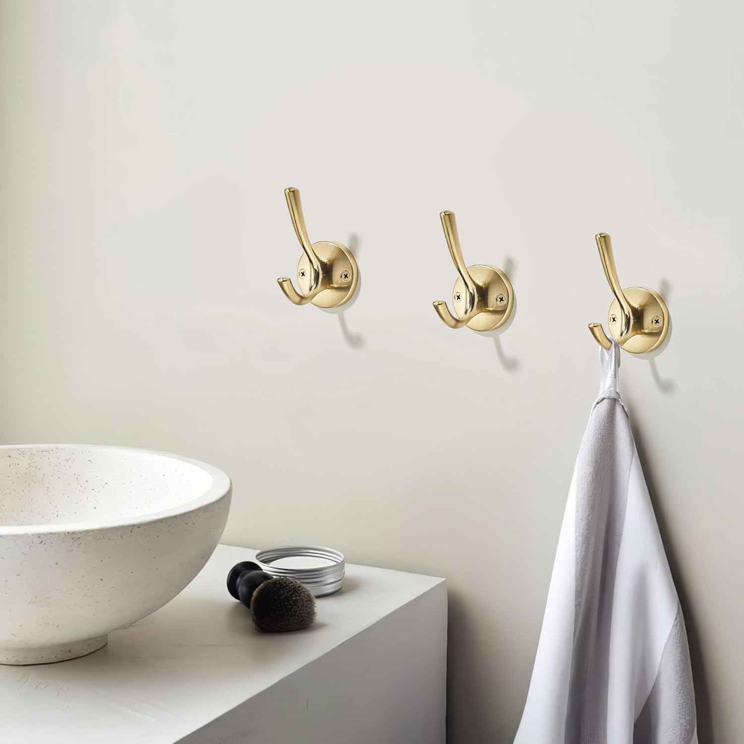 TUNNY 3 Pack Round Coat Towel Hooks - Champagne Bronze Coat Hooks for Hanging Coats Towel Hooks for Bathroom Wall Mounted Zinc Alloy Bath Towel Hooks Robe Clothes Hook Holder Heavy Duty Wall Hooks