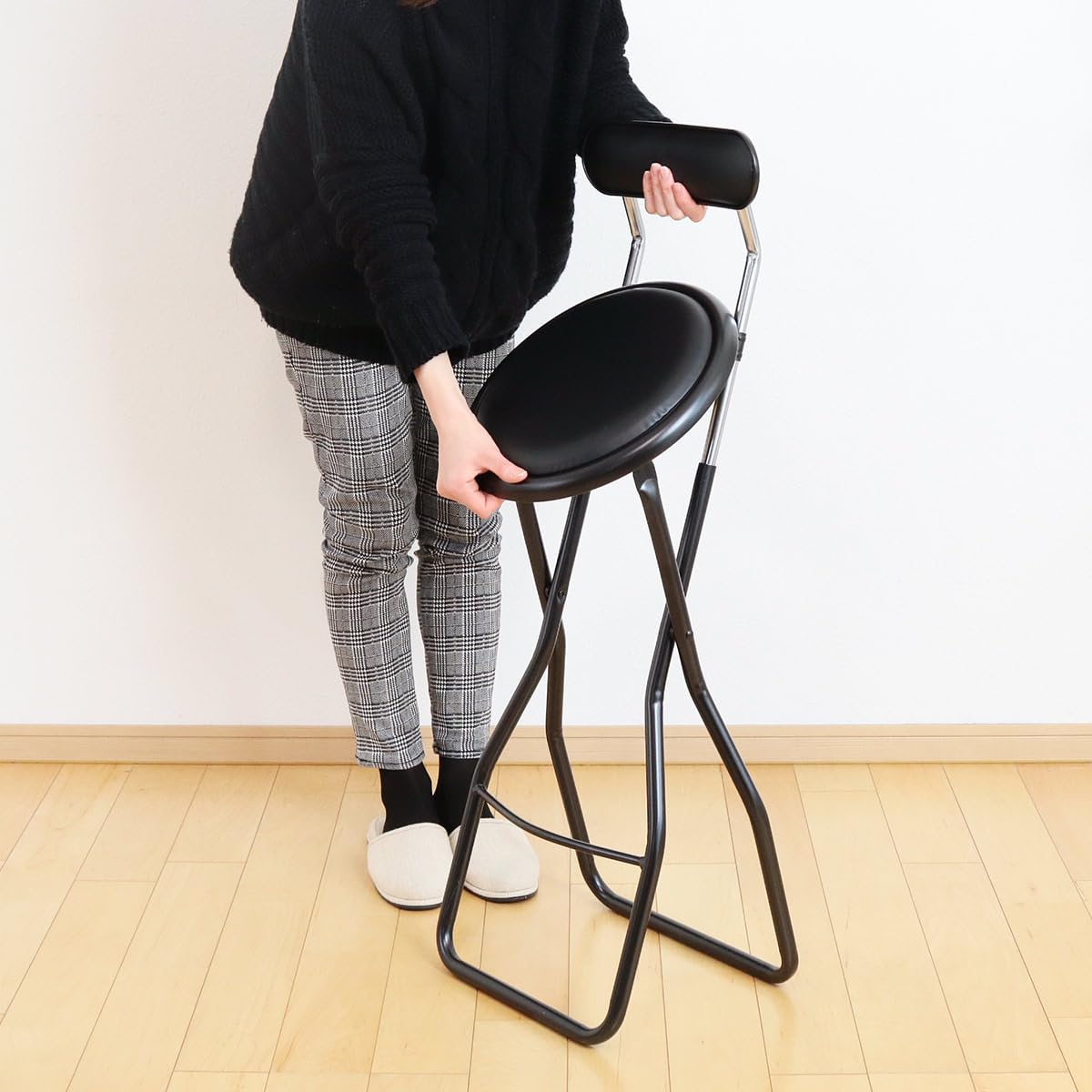 Amazon｜折りたたみ椅子 座面高60cm キャプテンチェア ハイタイプ