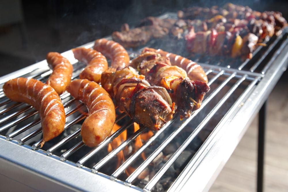 HENDI Holzkohlegrill, inkl 2 roste von je 345x345mm, Model Patio, mit abnehmbaren Füßen, Bräter, BBQ, nur für Verwendung im Aussenbereich, 770x380x(H)760, Edelstahl 18/0
