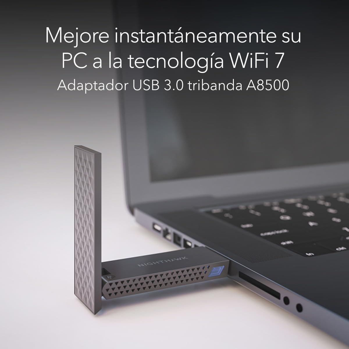 NETGEAR Adaptador USB 3.0 (A8500) WiFi 7 Nighthawk. Velocidad Gigabit inalámbrica tribanda BE5000 (hasta 5,0 Gbps). Banda de 6 GHz. Compatible con Cualquier Router o Sistema Mesh y Windows 11.