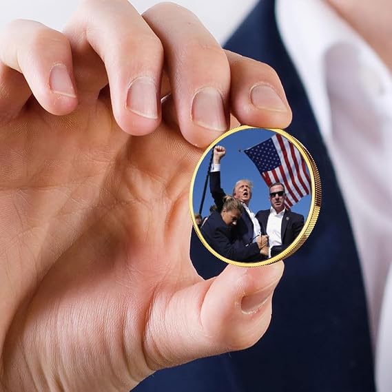 President Donald Trump Challenge Coin Shooting Assassinated Coins 45 47 2025-2029 Second Presidential Term Graduate Gifts for Trump Supporters (Gold-Blue)