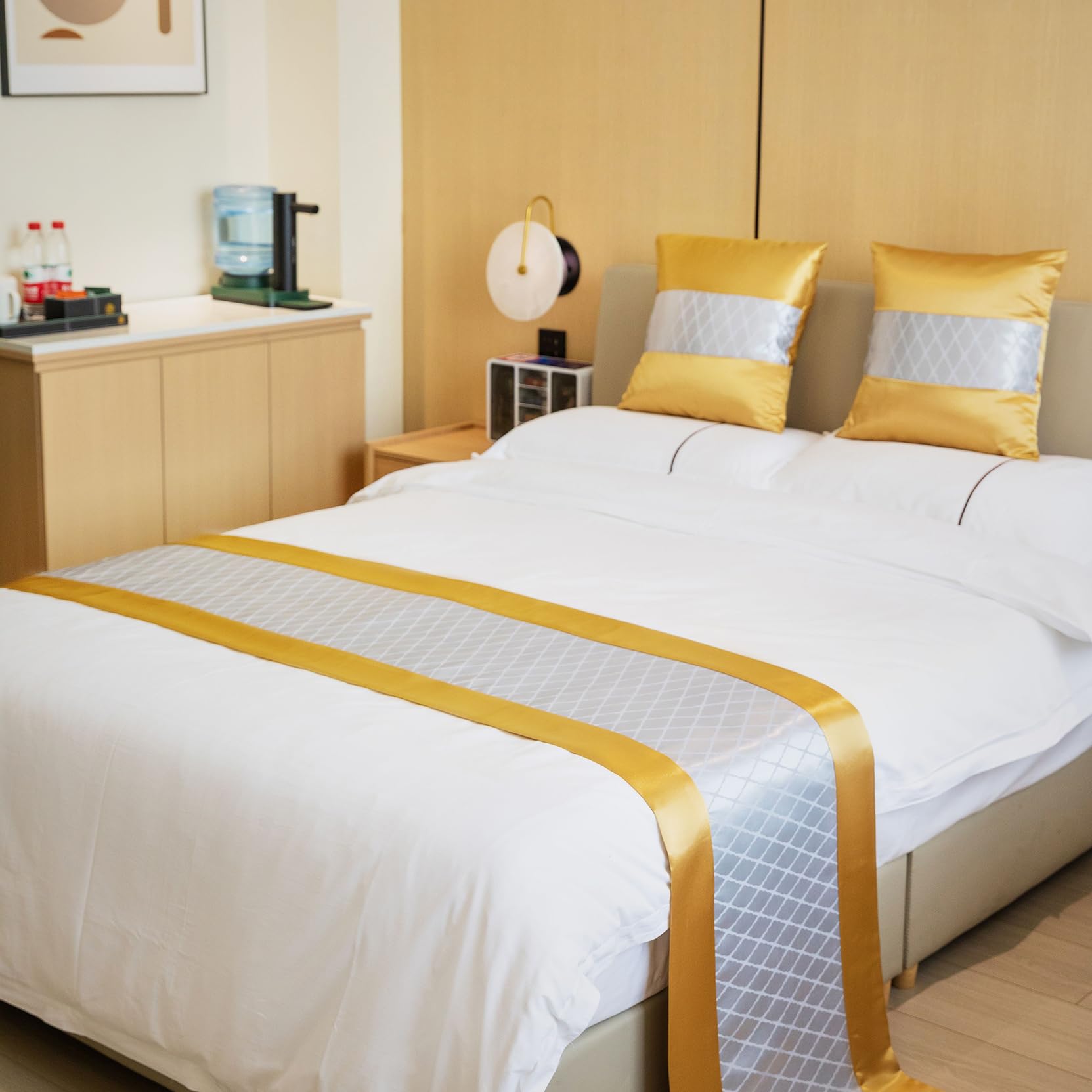 HLASMSPE Bed Runner for King Size Throw Blanket Bedding Scarf for Bedroom Fashion Solid Color Bed End Towel for Hotel, Silver Gold, 50x240cm bed runner for 1.8m bed
