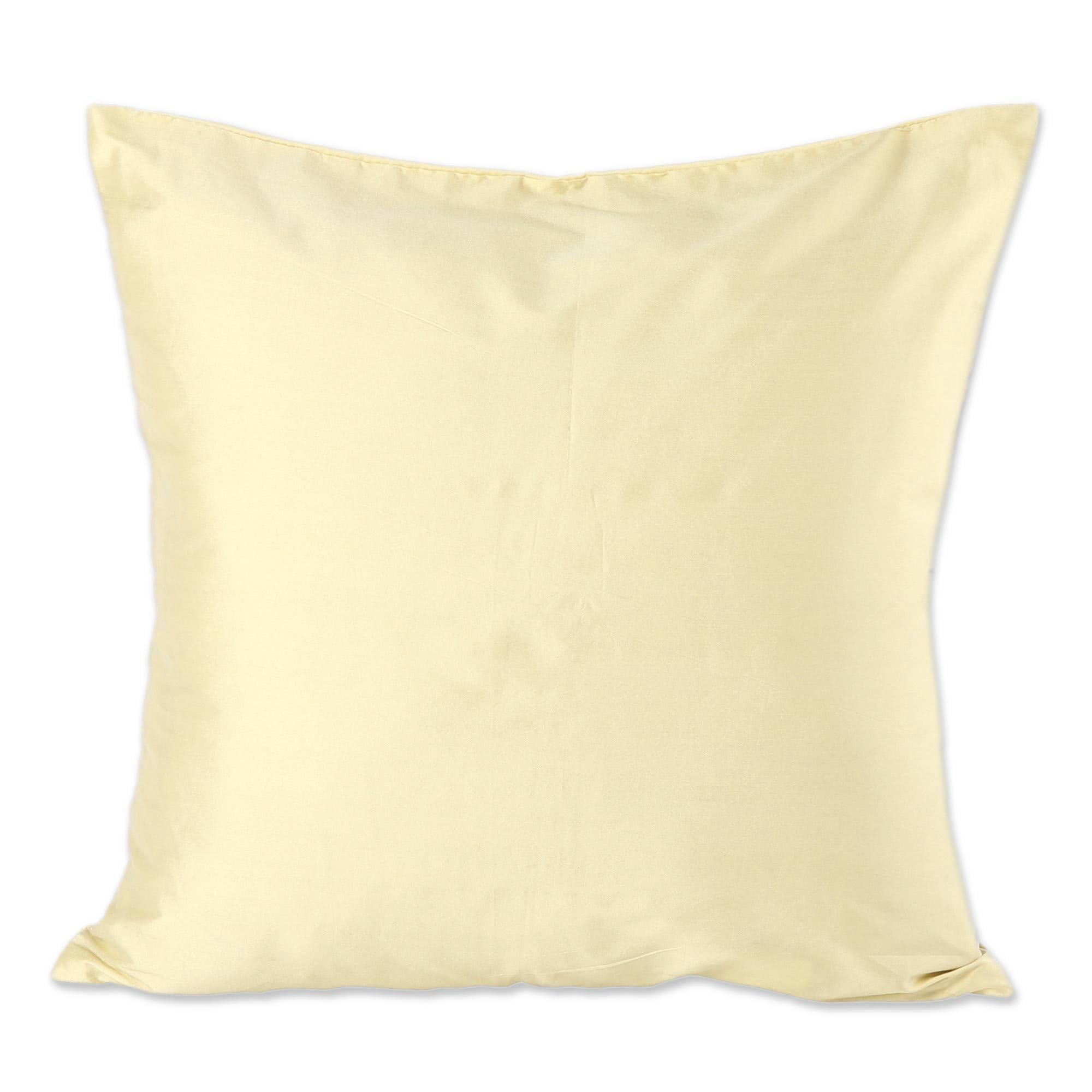 NOVICA Federe per cuscino ricamate in rayon verde, motivo cachemire in verde (coppia)