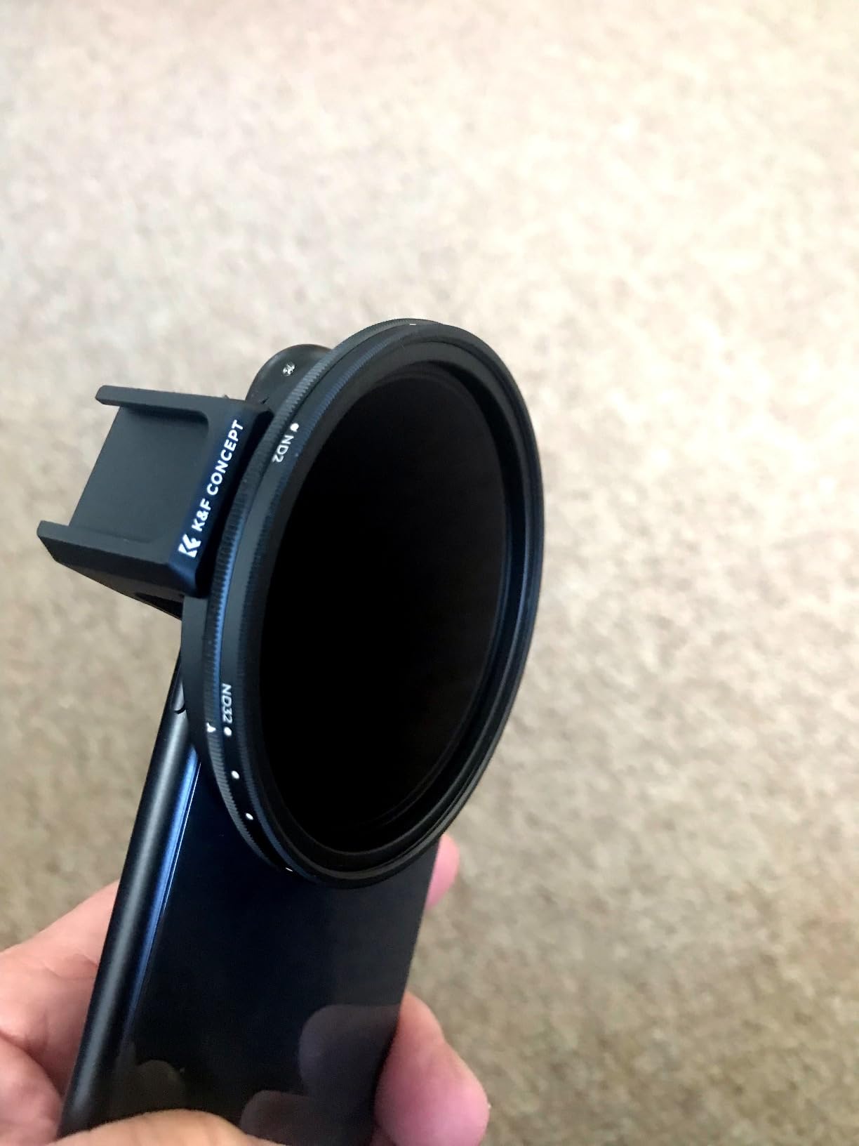 Zeer nuttig en effectief, maar wat omvangrijk wanneer gemonteerd op een iPhone