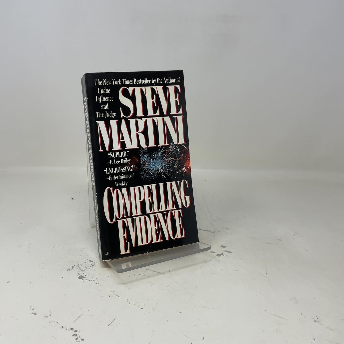 Buy Compelling Evidence (A Paul Madriani Novel) โ BookShops.in