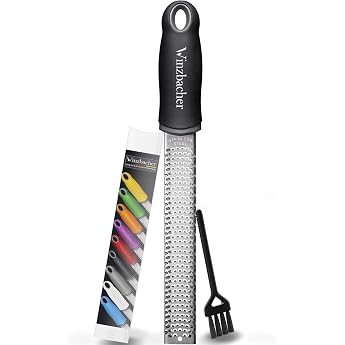 Winzbacher - Premium Zester Reibe aus 304 Edelstahl [Parmesanreibe] | Razor sharp &ndash; lemon grater, ginger grater, nutmeg, dish