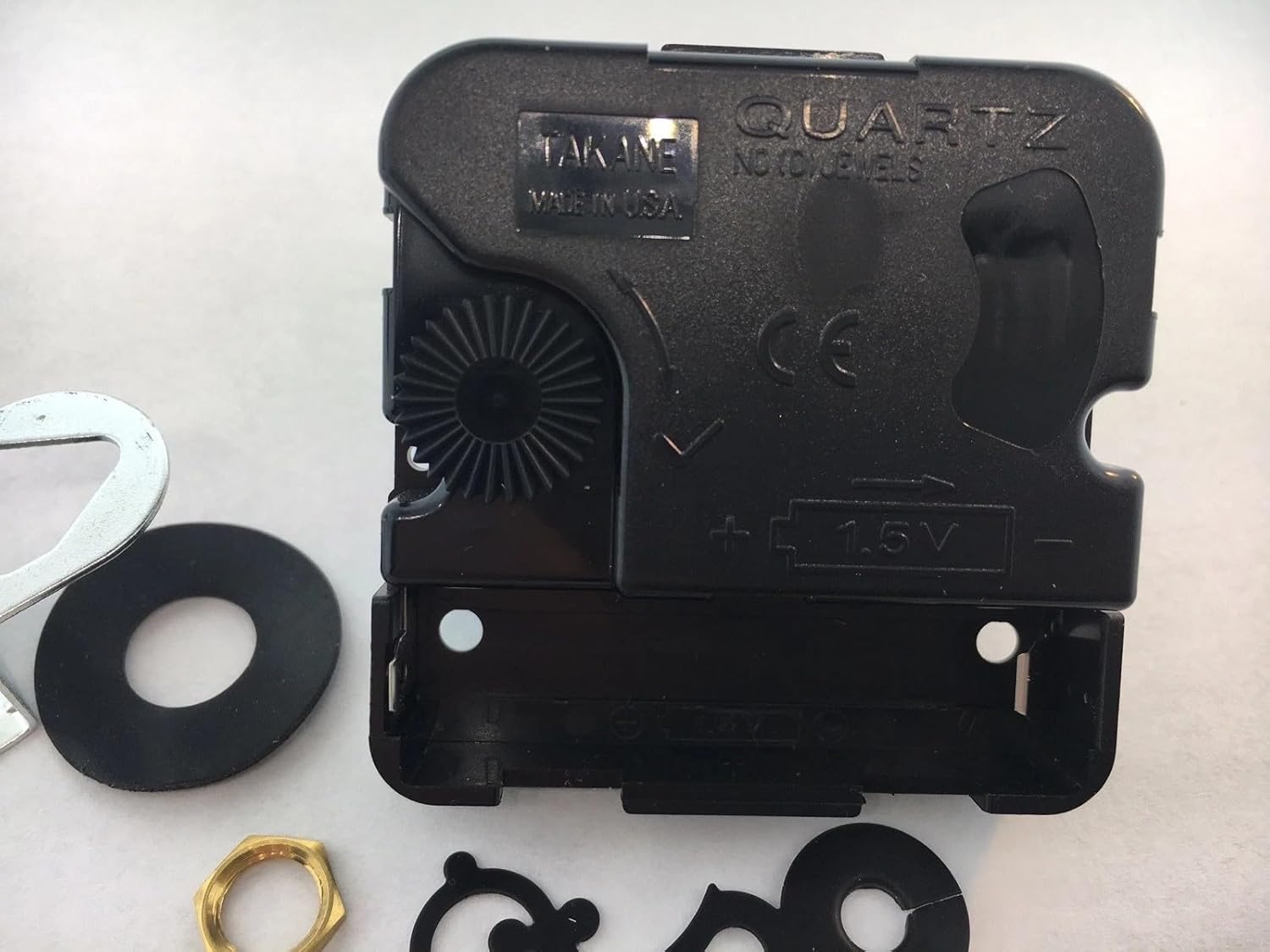 Takane Quartz Battery Clock Movement with Hands 1 1/4" Shaft fits 3/4" Dial USA