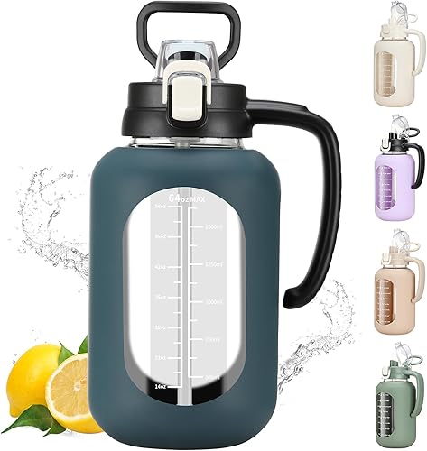 Botella de agua motivacional grande de 64 onzas con marcador de tiempo, botellas de agua deportivas con funda de silicona y tapa con asa, jarra de