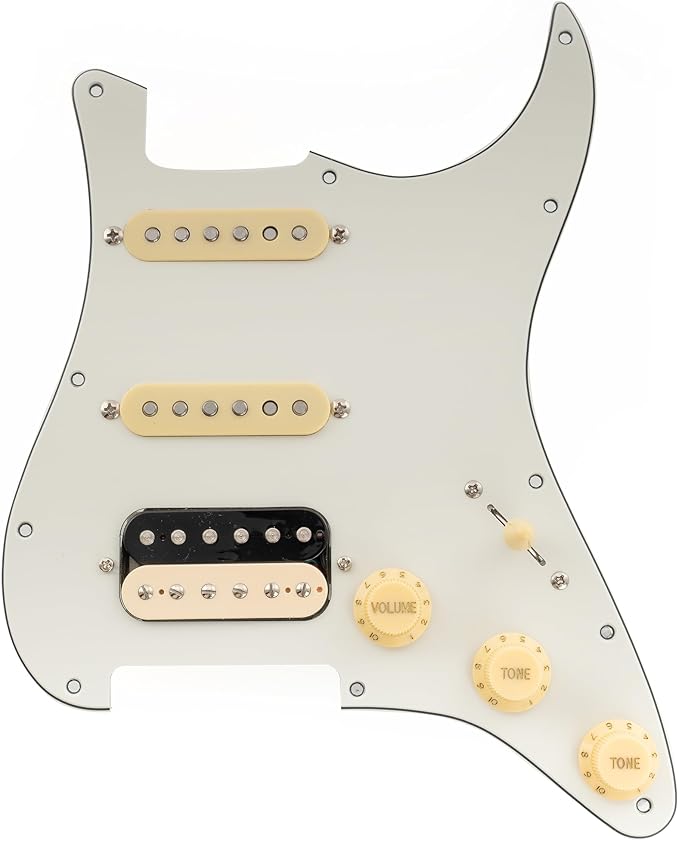 Musiclily Pro SE SSS Bedrade Slagplaat Pre-Wired Loaded Pickguard met Staggered Alnico 5 Single Coil Elementen voor Strat-stijl Elektrische Gitaar, 3-laags Creme