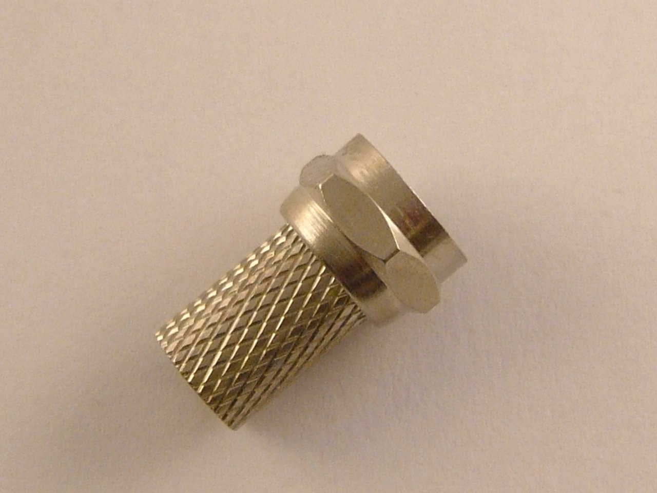 The One Stop Sat Shop ® F Connector Plug 6.4mm 100 Pack Suitable For Sky, Virgin Media, Satellite