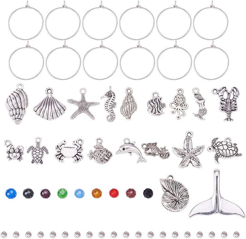 bicchiere di vino per le donne dei 60 anni