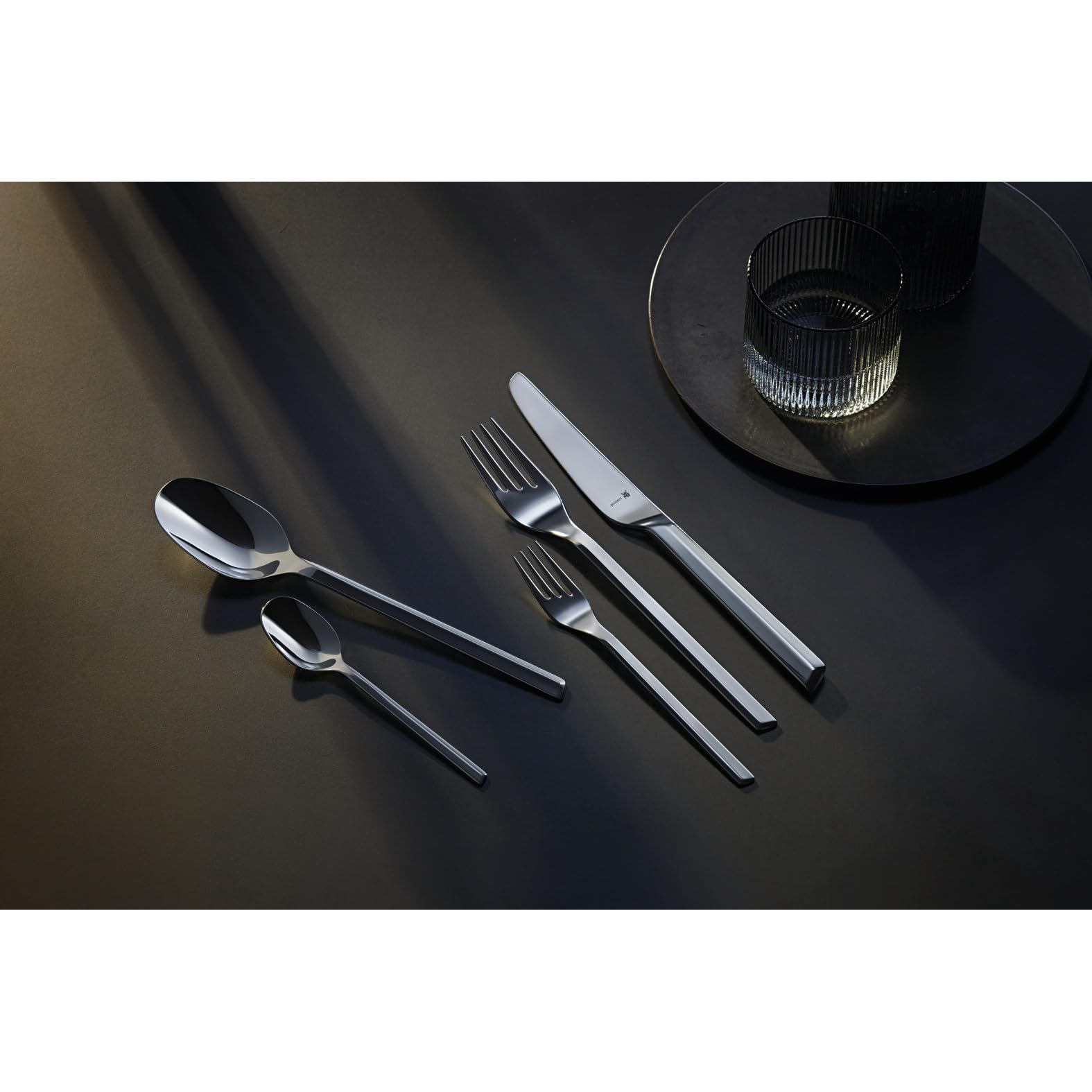 WMF Kineo Besteck Set 6 Personen, Essbesteck Set 30 teilig, Monobloc-Messer, Cromargan protect poliert, Edelstahl, kratzbeständig, Silberbesteck, spülmaschinenfest