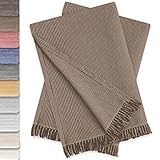 Cubre sofas colcha modernas con Materiales y costuras de máxima calidad. Suave y cálida. Se acopla perfectamente. Ideal como protector sofa y protector cama