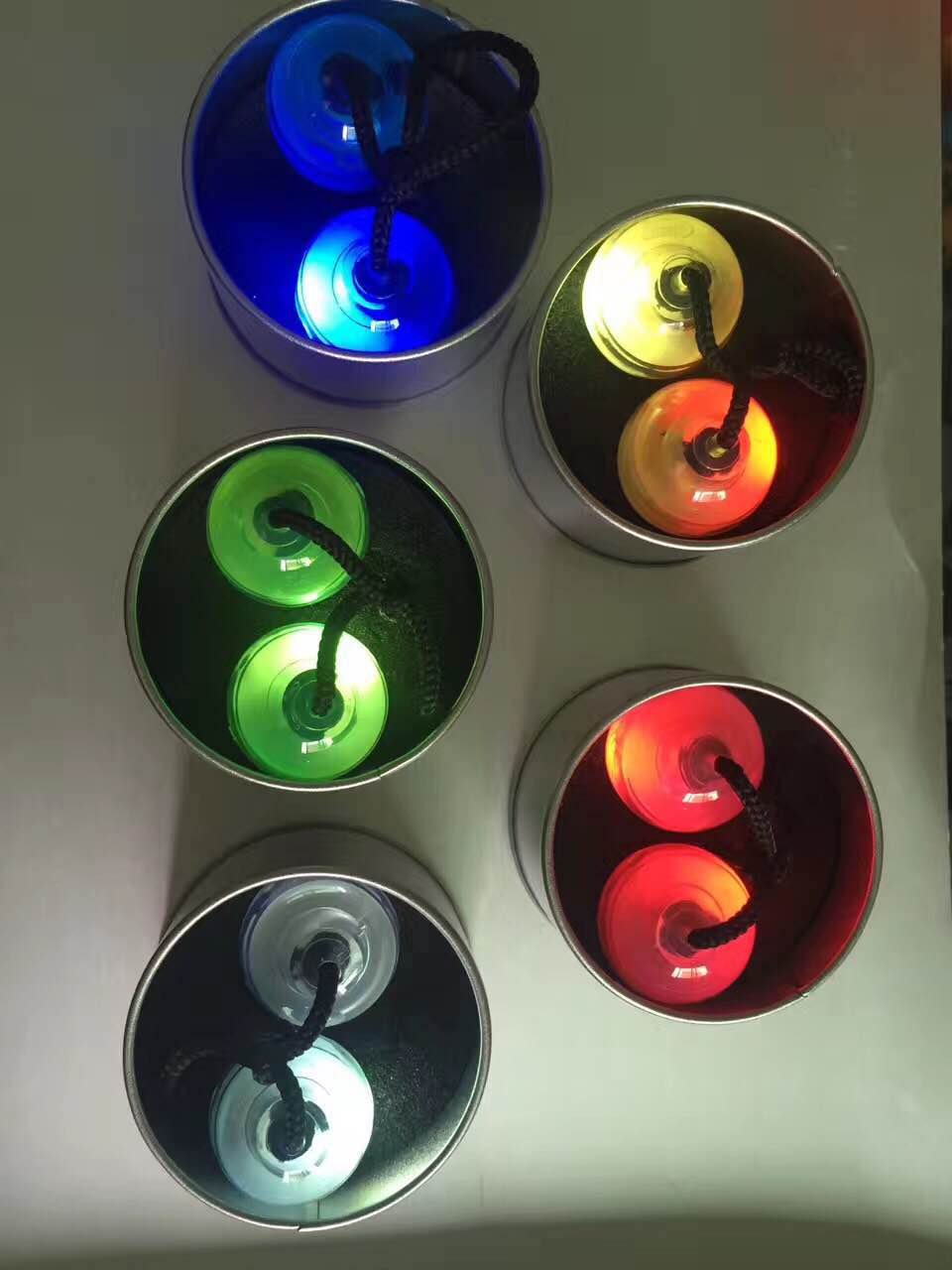 VIVA TECH Finger tip Decompression Toy, yo yo, Led Colorful Light, Finger Yo Yo, Magic Beads, Decompression Gyroscope (Transparent)