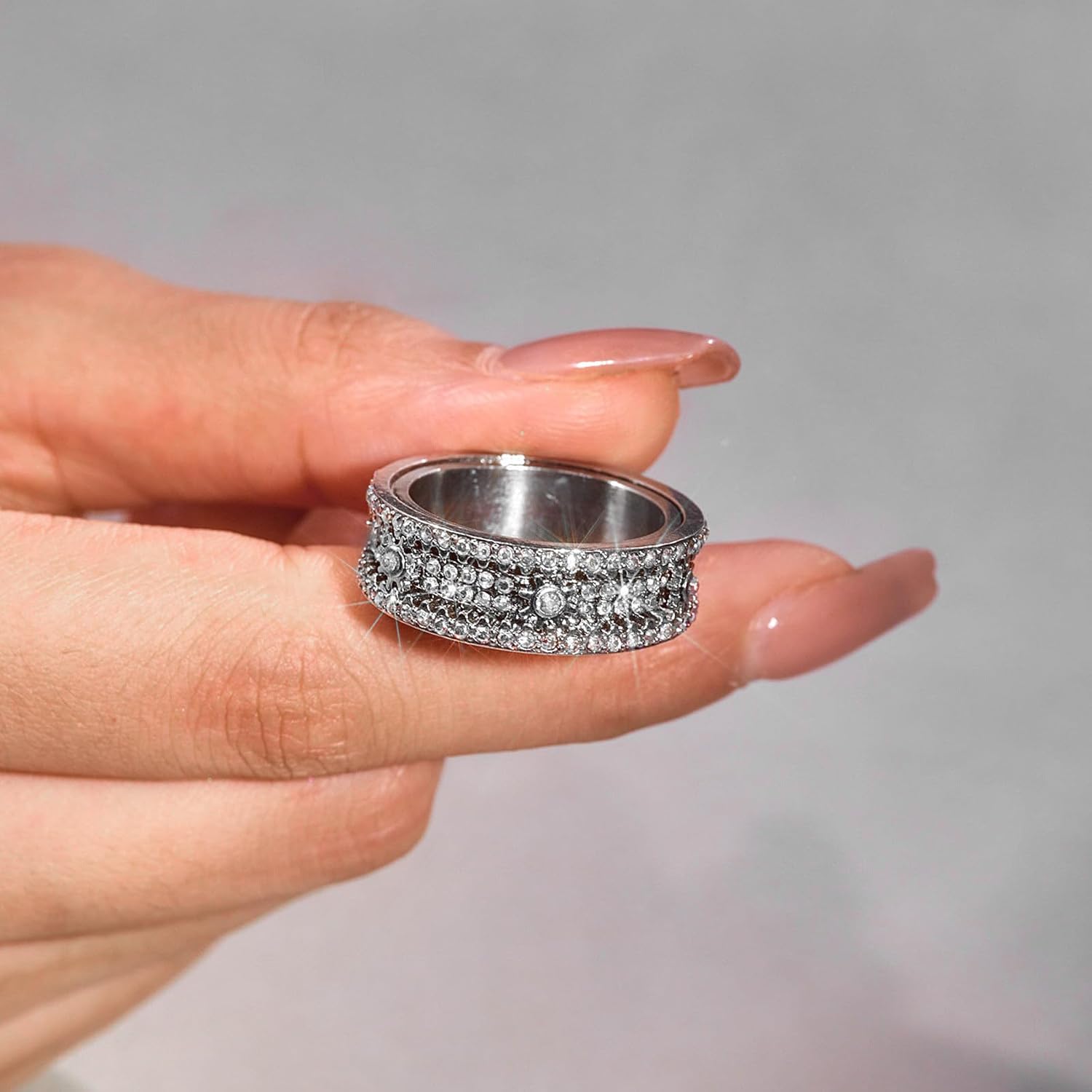 Interactive Outer Ring Drives Gears Rotatable EDC Ring Iced Out Alloy Jewelry, Sparkling Mechanical Fidget Band