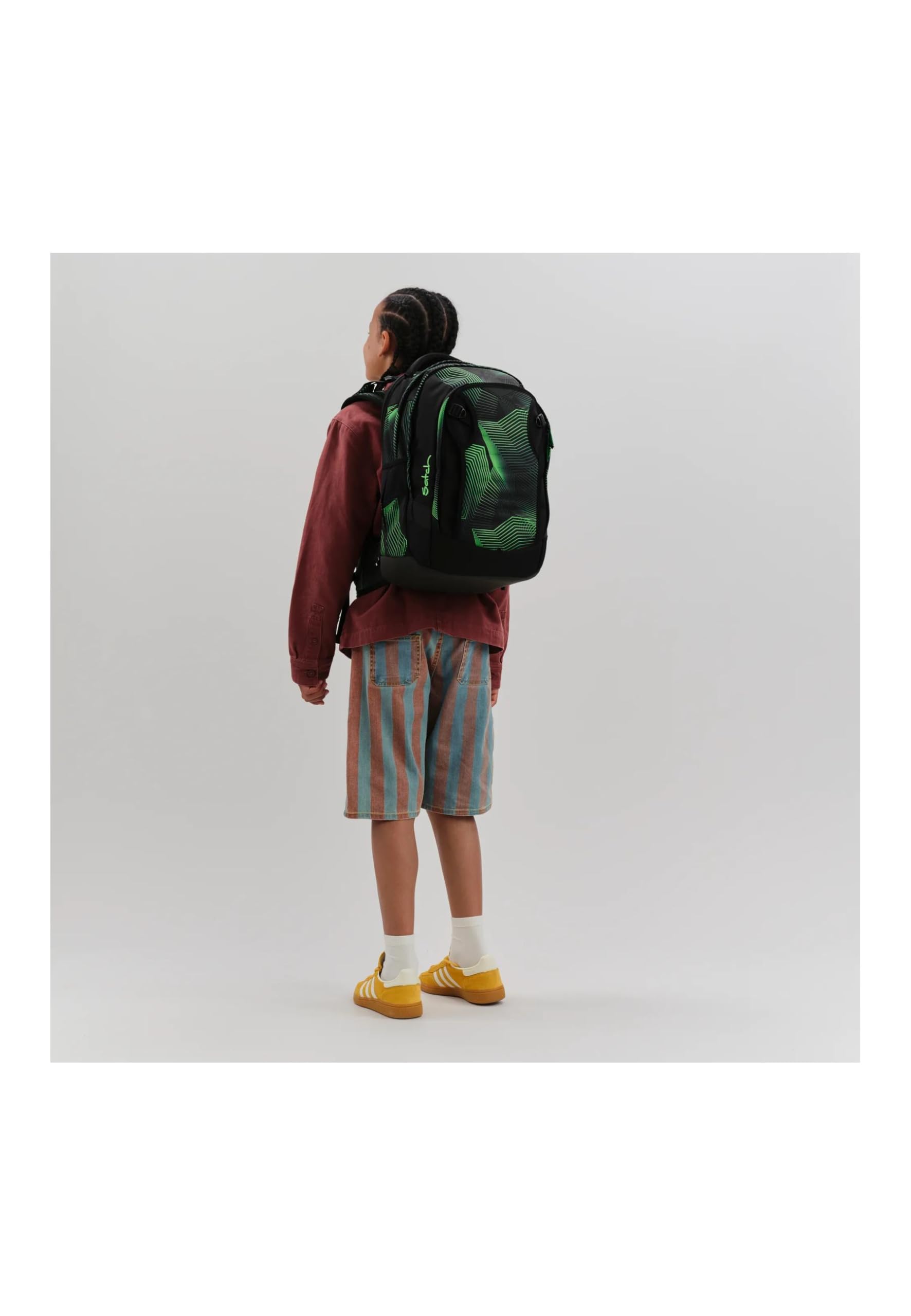 Satch match plus Schulrucksack, erweiterbar auf 35 Liter, ergonomisch, mit Fronttasche Seismic Green - Schwarz