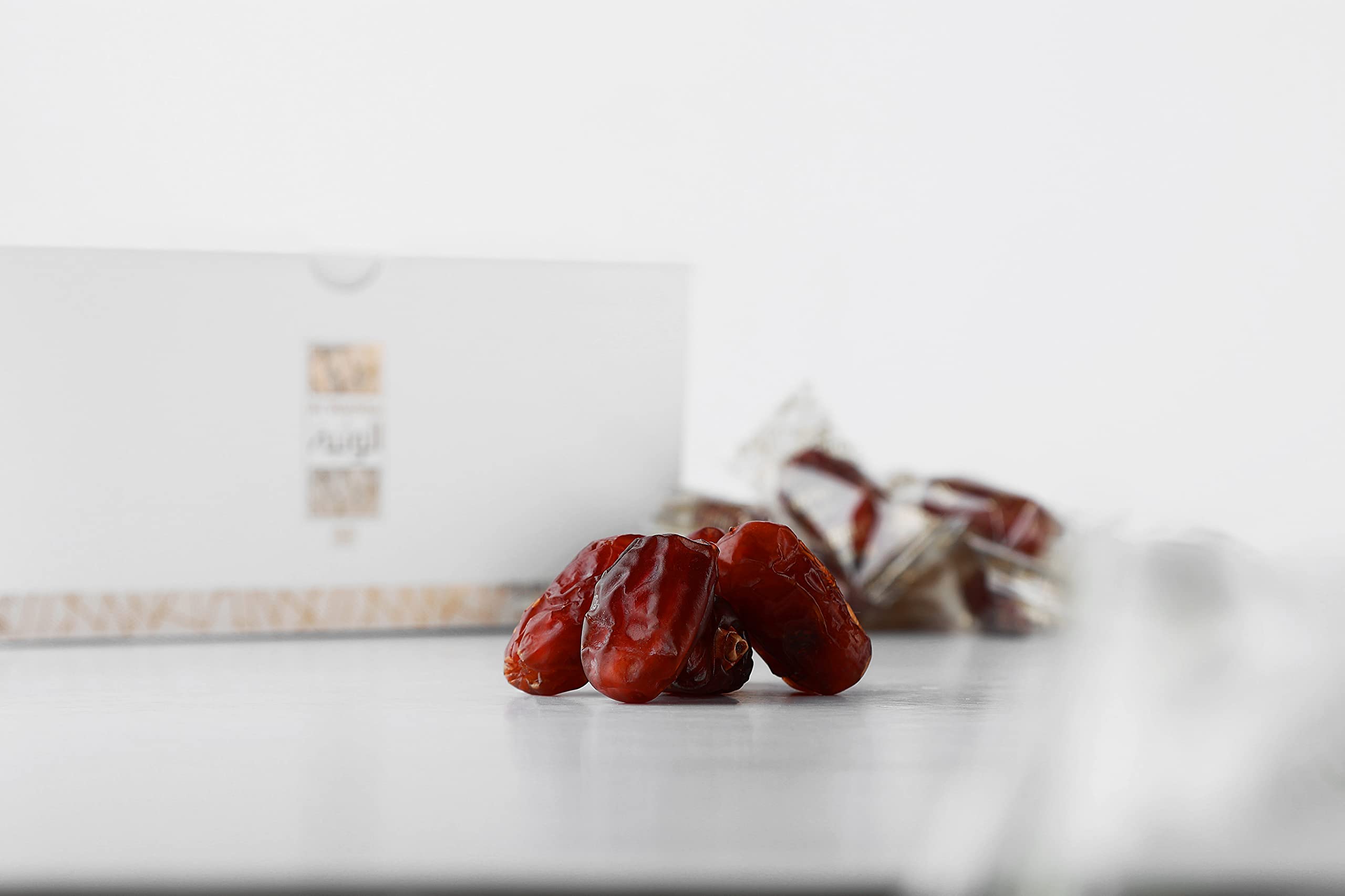 Al Wathba Khalas Dates - Individually Wrapped - Deep Flavor & Buttery Texture - Authentic Middle Eastern Luxury - 500g