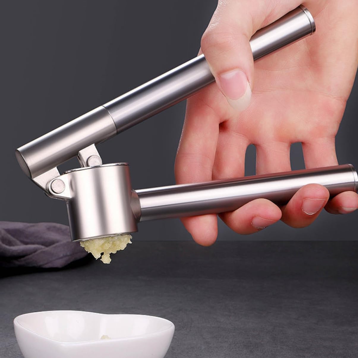 Stainless Steel Garlic Press Press Garlic Crusher Easy Clean Ergonomic Handle for Home Kitchen