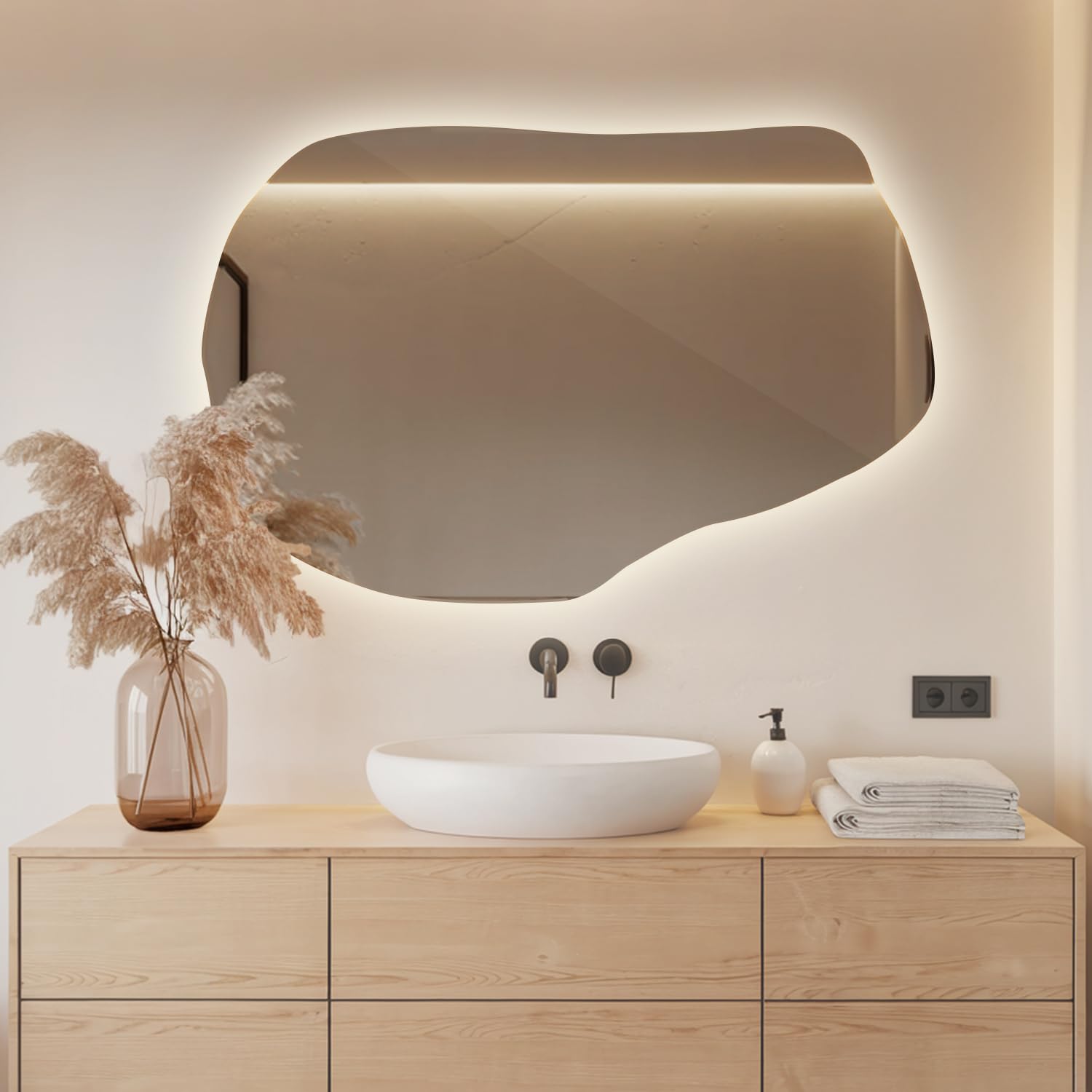 Tulup Specchio per Vestirsi 100x65 cm Illuminato con Luci a LED Luce Neutro Forma Irregolare Asimmetrico Senza Cornice con Illuminazione per Soggiorno, Bagno, Camera da Letto, Corridoio
