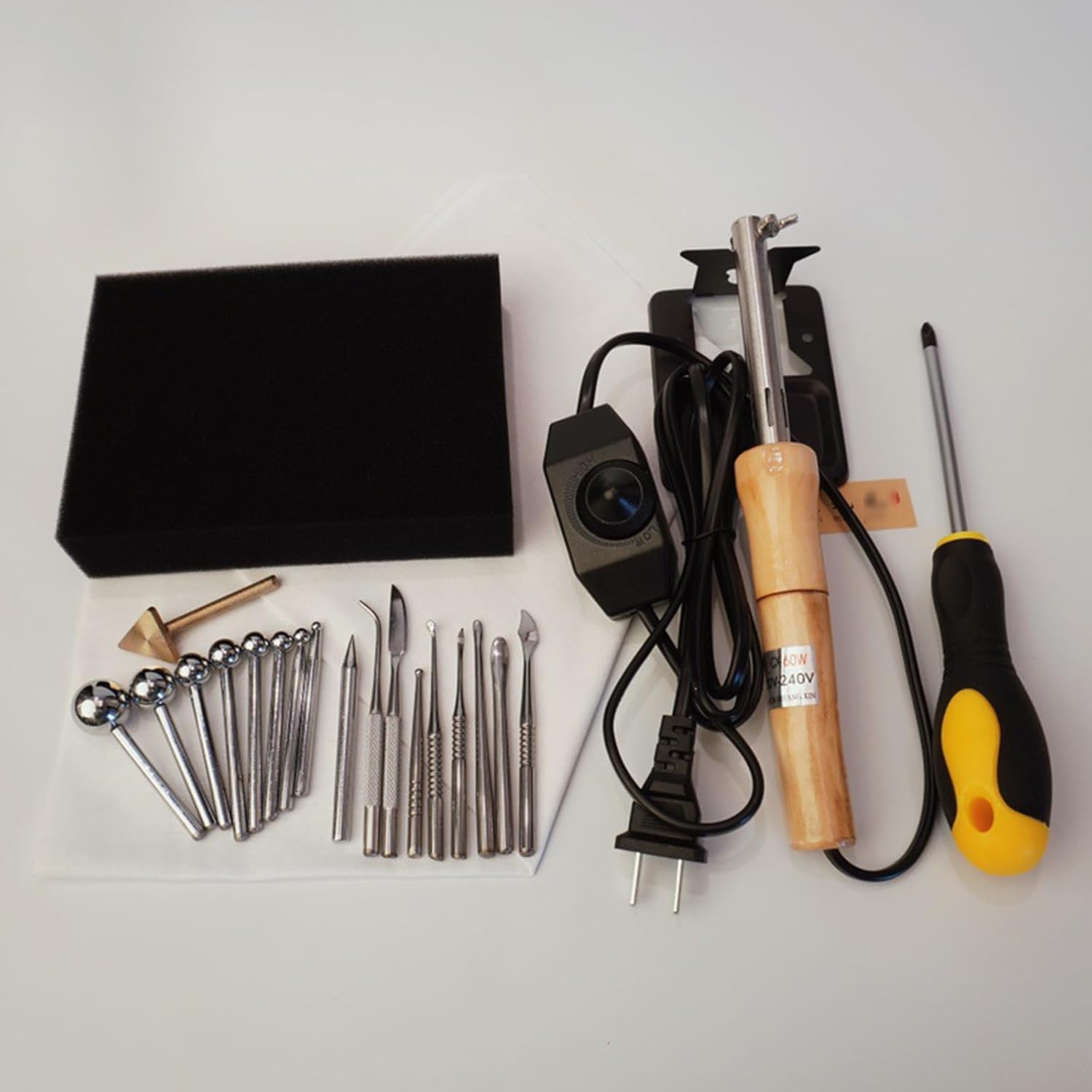 Electric Fabric Flower Maker Kit - DIY Cloth Flower Ironing Machine with 18 Adjustable Temperature Heads - Create Stunning Artificial Flowers Effortlessly