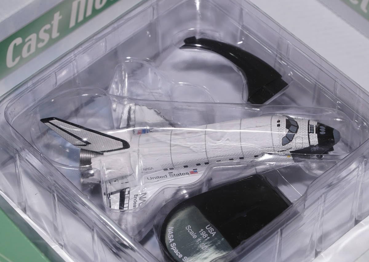 Amazon.co.jp: 1/300 スペースシャトル ダイキャスト