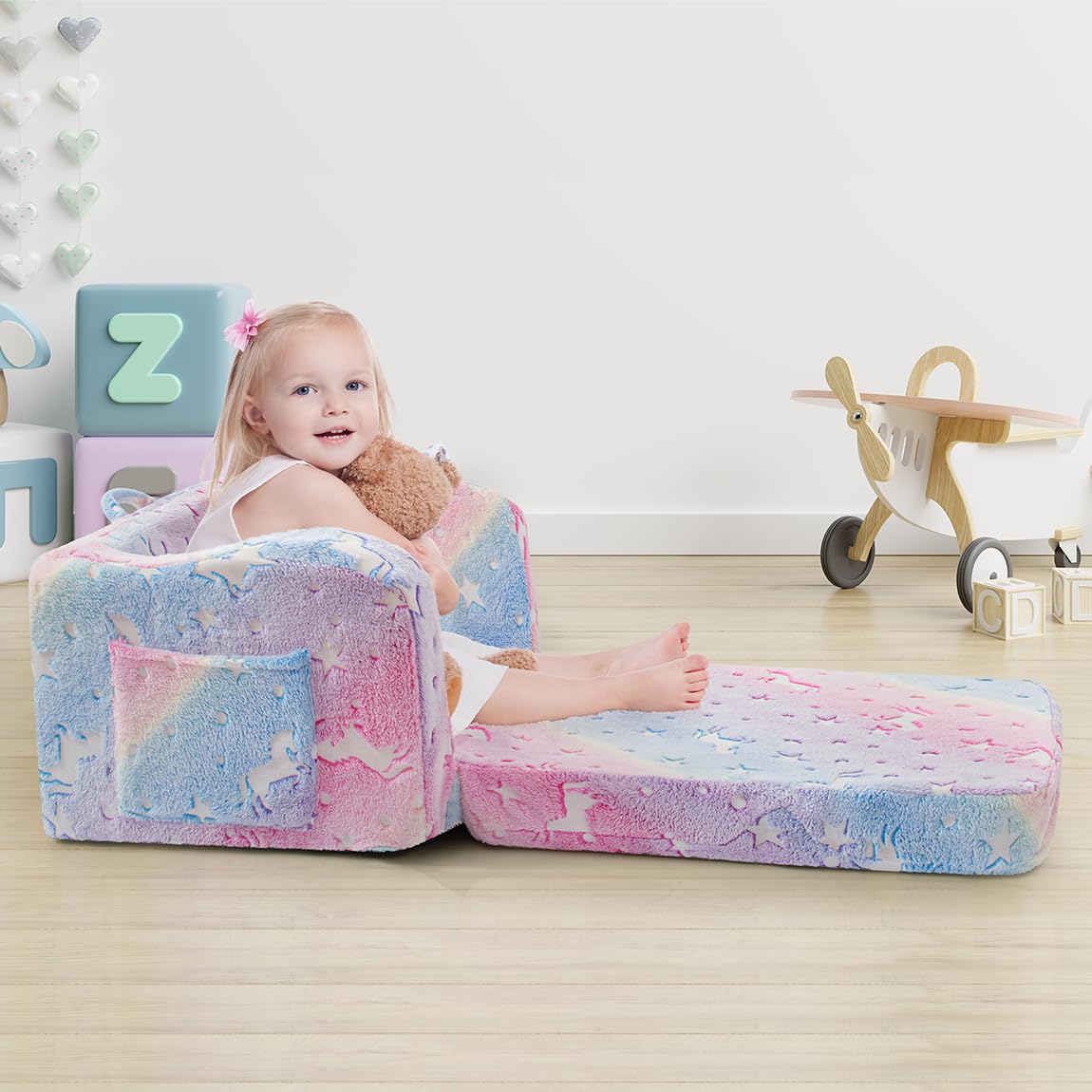 Silla y sofá para niños pequeños, sofá plegable 2 en 1, sillas convertibles para niños pequeños, cómodo sofá a tumbona con función que brilla en la oscuridad, suave para niñas y niños 4
