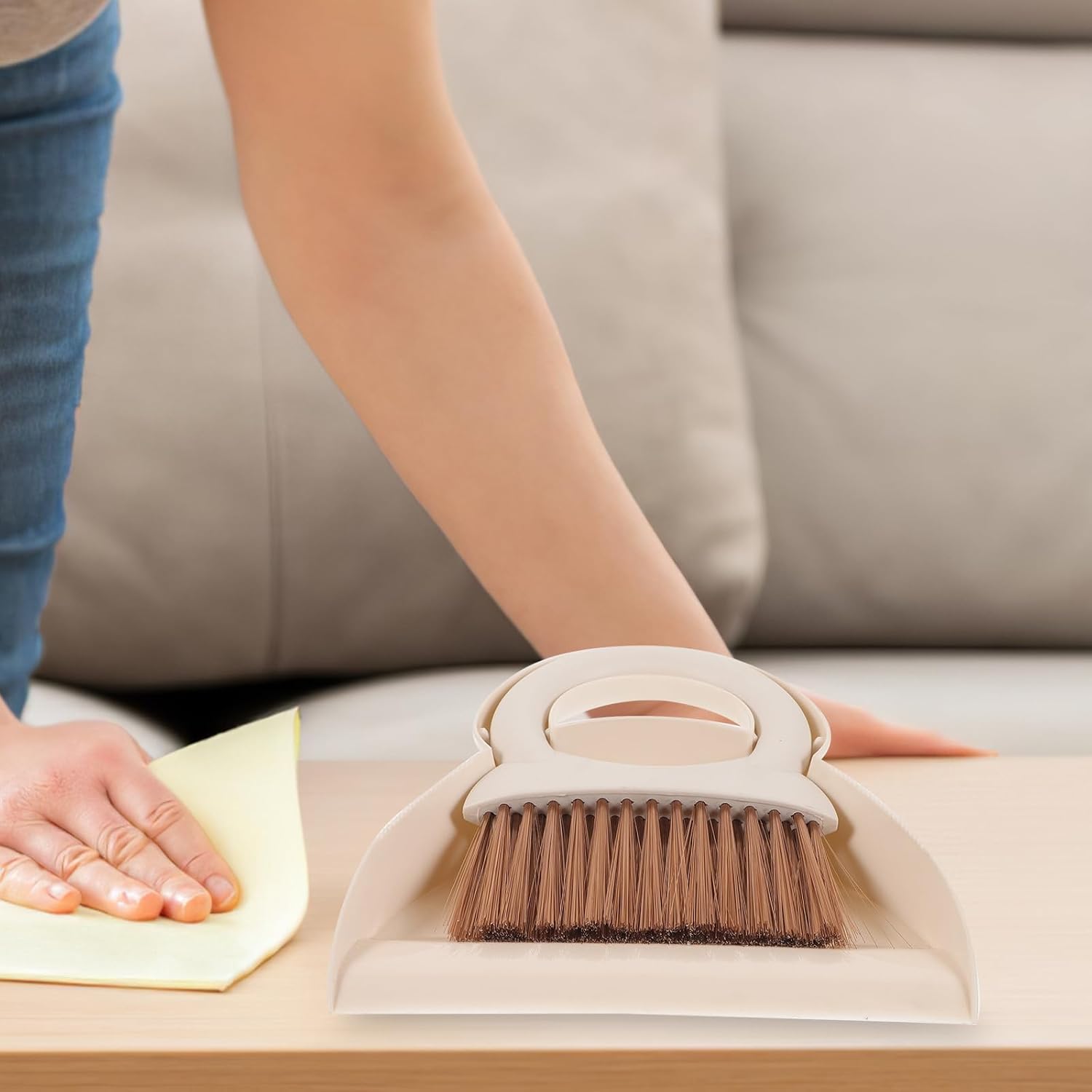 Mini Keyboard Cleaning Set with Broom and Dustpan Beige Plastic image 5