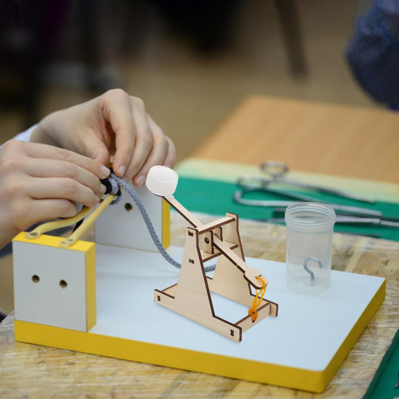 Kids Catapult Building Kit Trebuchet Engineering Kit Stem Puzzle Learning Activity Your Own Wood Projectile Launcher and Discover Physics