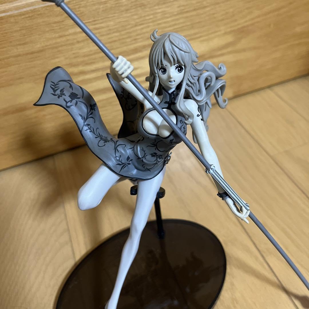 Amazon.co.jp: ワンピ ース ナミ フィギュア BWFC 造形王頂上