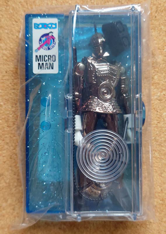 MICRO MAN MC9 ミクロナイト 復刻版ミクロマン ミクロナイト MC9（ゴールド） の展示中