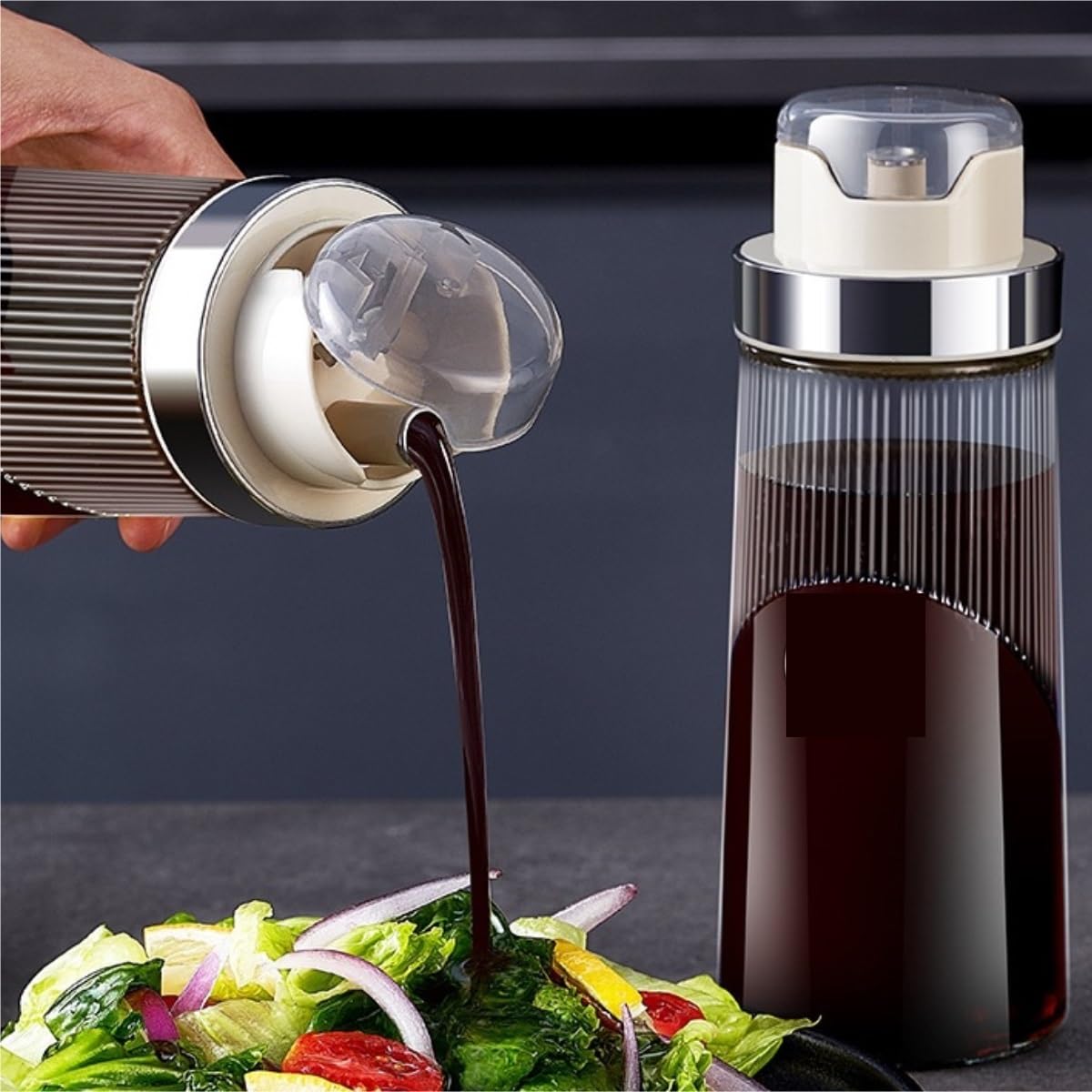 Dispenser per Salsa di Soia Bottiglia Di Condimento For Salsa Di Soia E Aceto Bottiglia Di Olio Di Sesamo For Uso Domestico Piccola Pentola For Olio Set Da 3 Pezzi Contenitore Dell'olio(Gold,26cm)