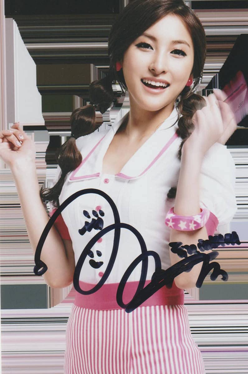 Amazon.co.jp: KARA パクギュリ Park GyuRi 直筆 サイン写真 10cm15cm