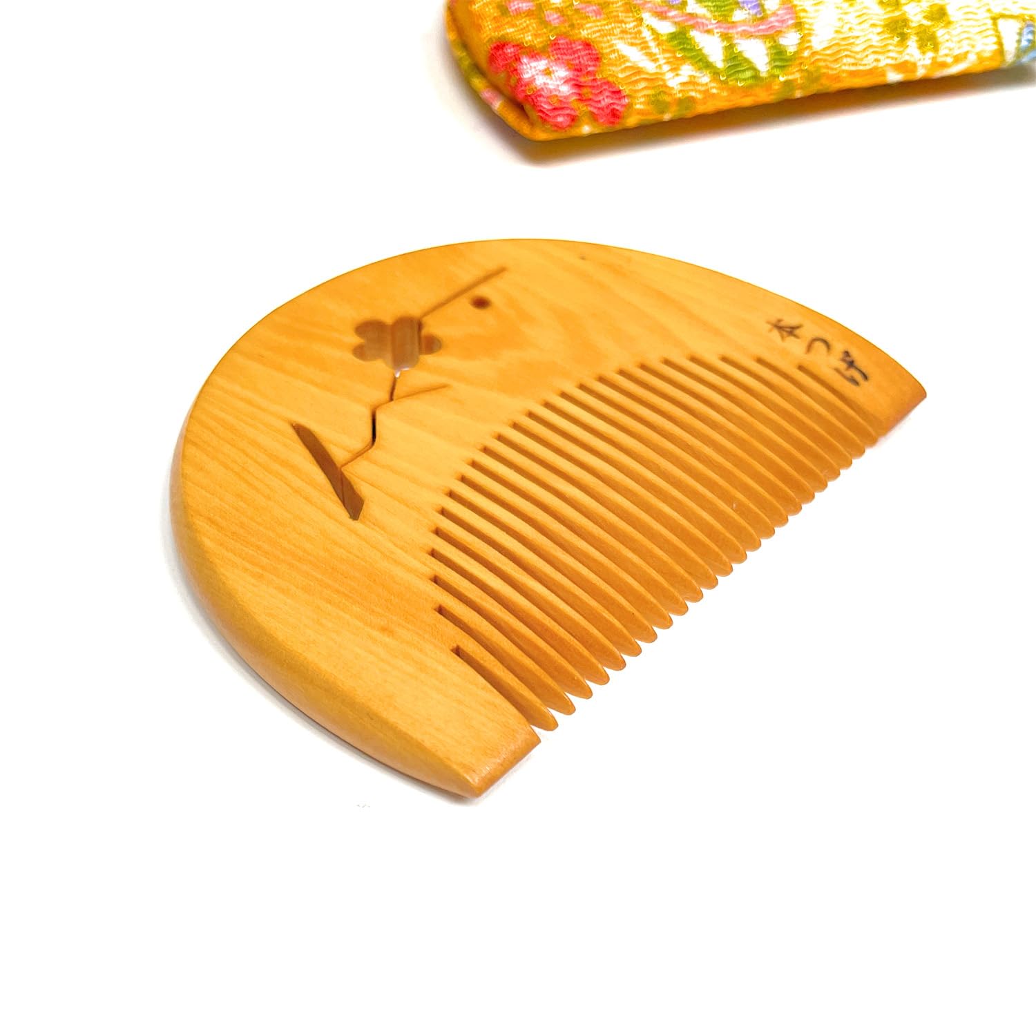 Amazon | 国産 本つげ櫛 半月 うめ彫り とかし櫛 ケース付き 1個 椿油