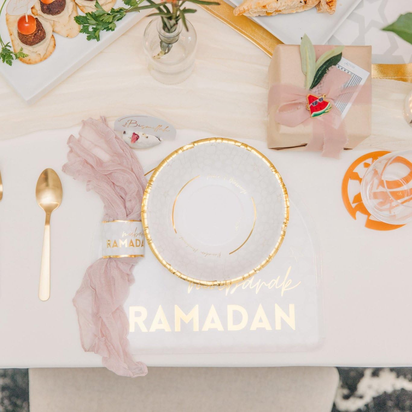 Amasi Decor Ramadan Mubarak Paper Bowls - 15 Oz (Pack of 24), 7 inches | Festive Disposable Bowls for Ramadan Party Supplies for Iftar, Suhoor, Soups & Desserts | Ramadan Decorations & Tableware