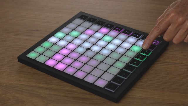 Novation Launchpad X MIDI Grid Controller for Ableton Live/Logic