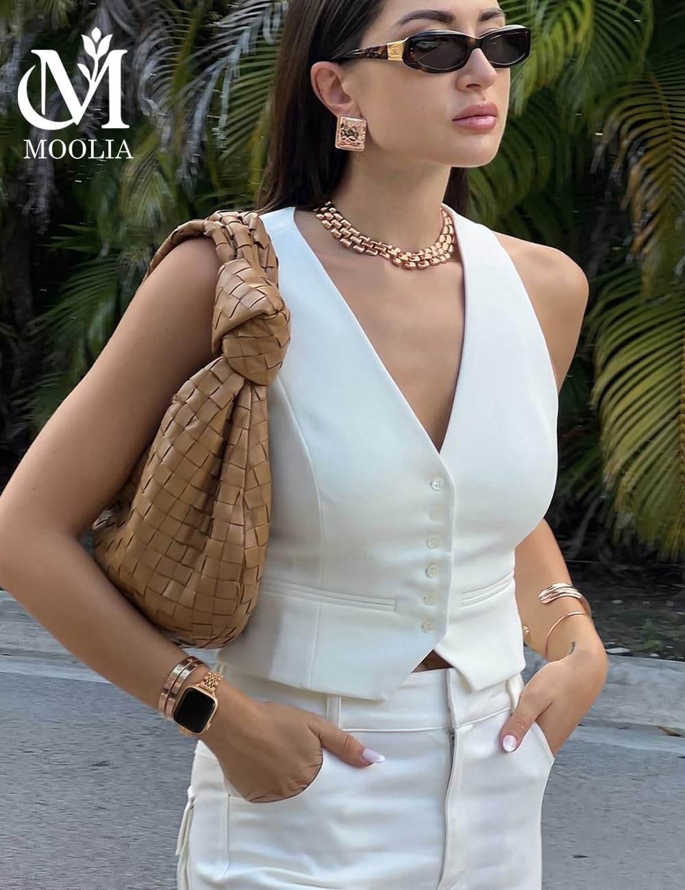 Moolia Slim Metal Band Compatible with Apple Watch Band 42/41/40/38/46/45/44/49mm Modern Design Elegant Luxury Women Replacement Bracelet for iWatch Series 11 10 9 8 7 6 5 4 3 2 1 SE/Ultra(1/2/3)