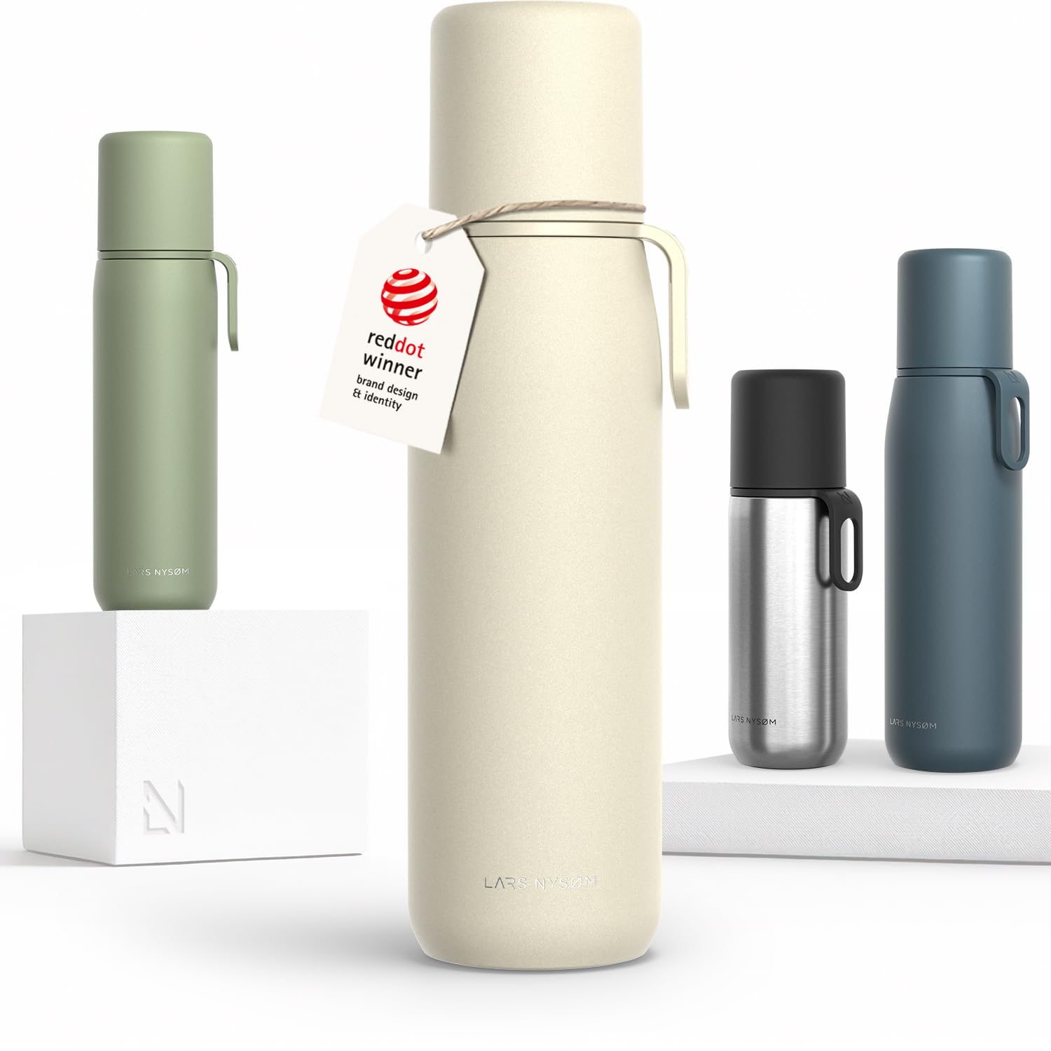LARS NYSØM Botella Térmica de Acero Inoxidable - Isotérmica de Doble Pared con Taza y Correa, Metálica Hermética para Viaje, Oficina y Exterior (Almond Beige, 1000ml)