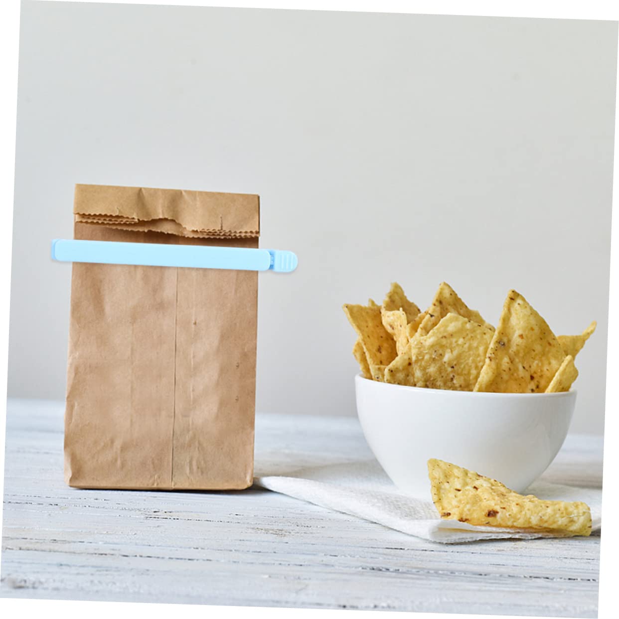 BRIGHTFUFU 60Pcs Multi Function Food Clips Household Bag Clips Mixed Colors for Sealing Snacks Chips and Food Bags Easy to Use Edges Sealing