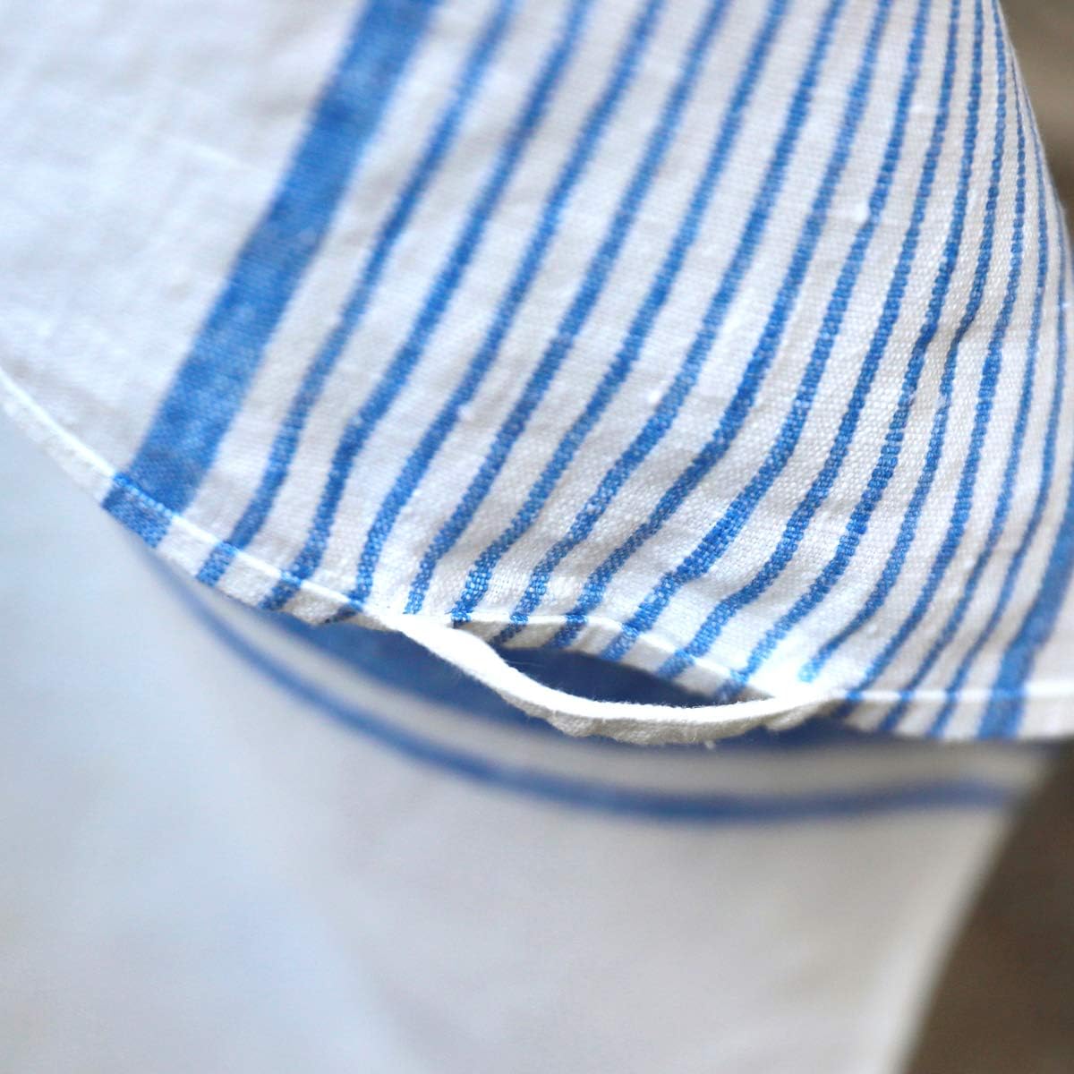 LinenMe Tuscany Hand and Guest Towels, 18" x 28", Off White/Blue